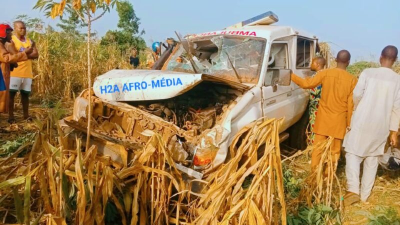 Klouékanmè : Un malade et sa maman décédés dans un accident de l&rsquo;ambulance de l&rsquo;hôpital de Zone de Klouékanmè
