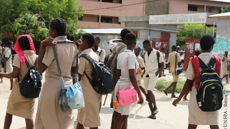La sexualité en milieu scolaire au Bénin : Causes, manifestations et conséquences.