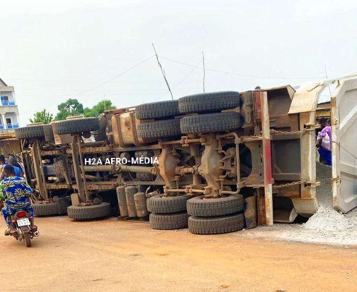 Commune de Klouékanmè : Accident de circulation ce matin au rond-point de la ville