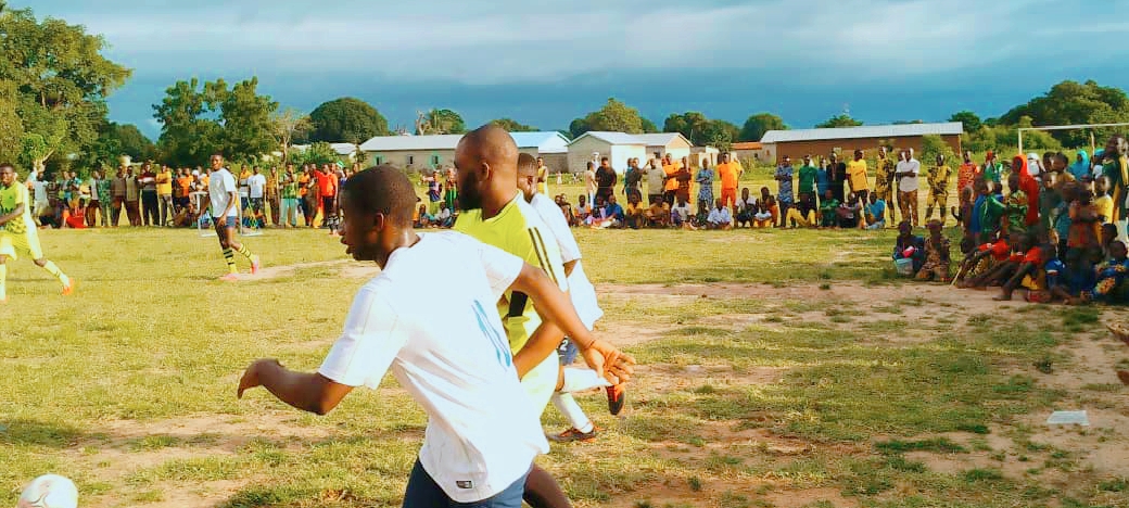 Lancement officiel du tournoi Maracana&nbsp; « Jeunesse Épanouie » à Bakou : Le jeune Salifou TEBARKA mobilise la jeunesse de Djougou autour du football